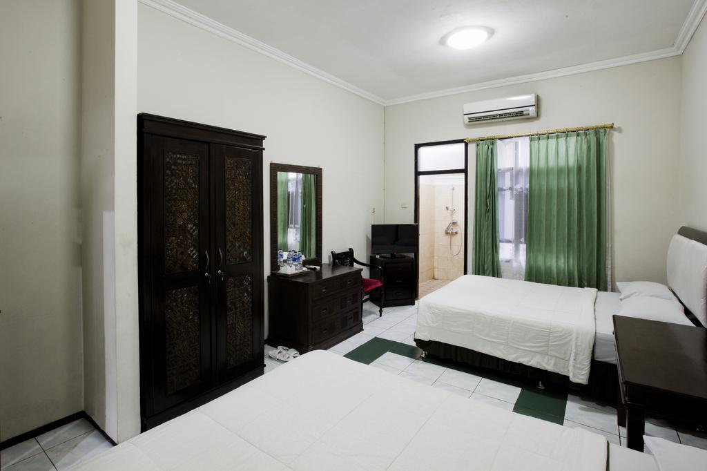 Hotel Galuh Anindita Yogyakarta Ngoại thất bức ảnh